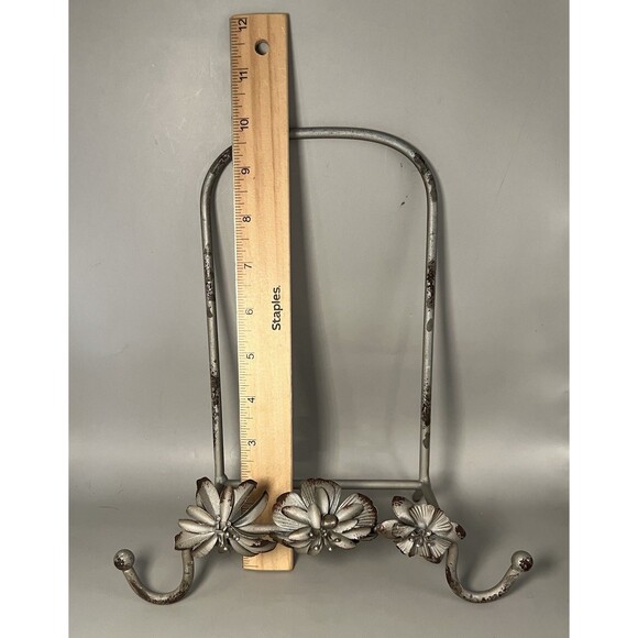 Vintage Metal Flower Tabletop Easel Stand Silver Distressed Hook Organizer Decor - Picture 4 of 4